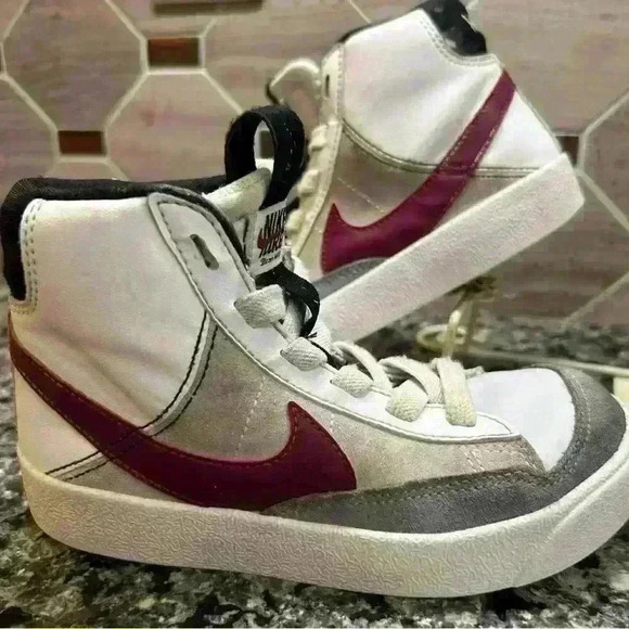 Nike Kids Blazer Mid 77, White And Red , Size 11C - Picture 12 of 14